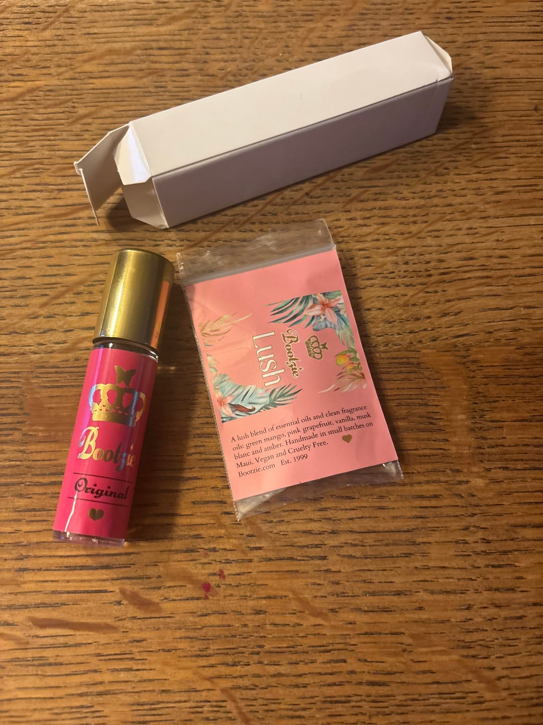 Customer photo review of Bootzie Oil “Original” Vanilla, Musk, tonka bean, orange blossom, and a touch of cinnamon. 10ml roller bottle
