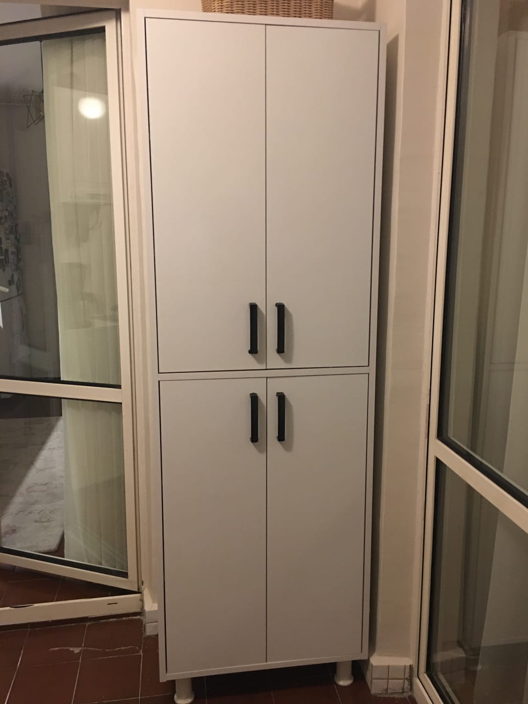 Customer photo review of Rani F1 Çok Amaçlı Dolap 4 Kapaklı 6 Raflı Banyo Kiler Mutfak Dolabı Beyaz M4