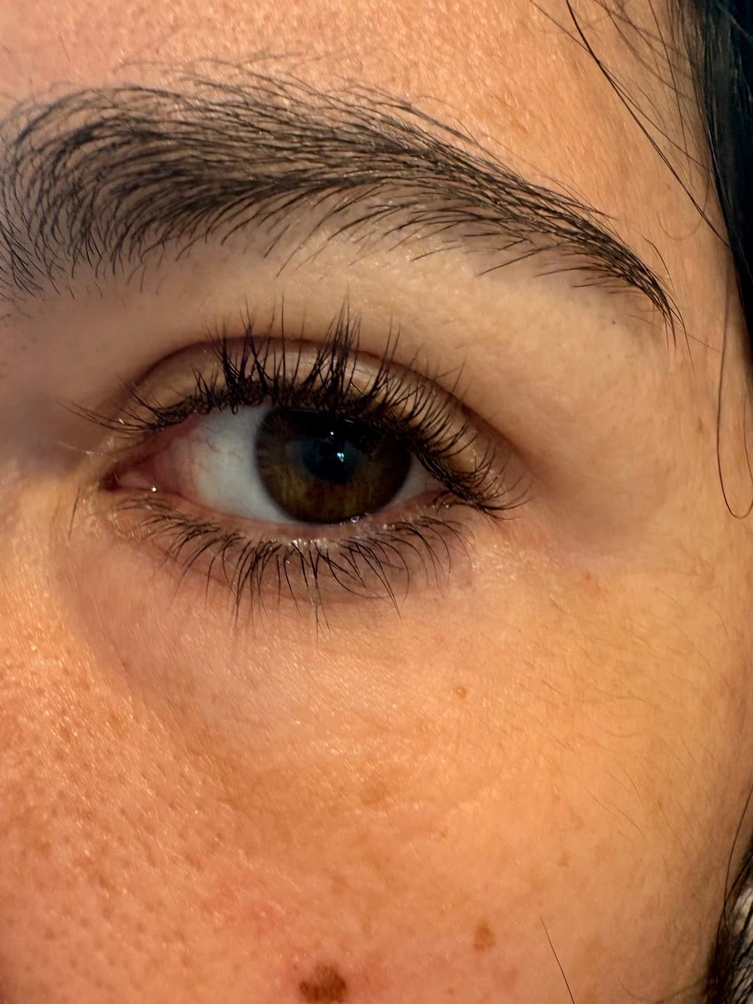 Customer photo review of fLASH EYELASH SERUM