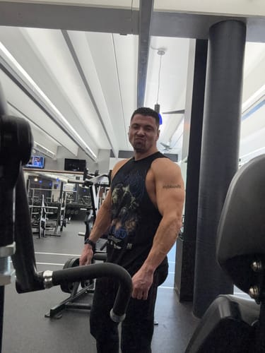 Customer photo review of [Limited Edition] 'Mrvl: Bruce' Classic Tank
