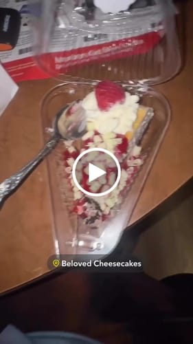 Customer video review of Seasonal Strawberry Cream Mini Heart Cheesecake