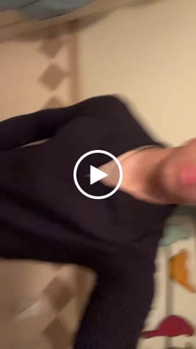 Customer video review of Fitted Performance Quarter Zip