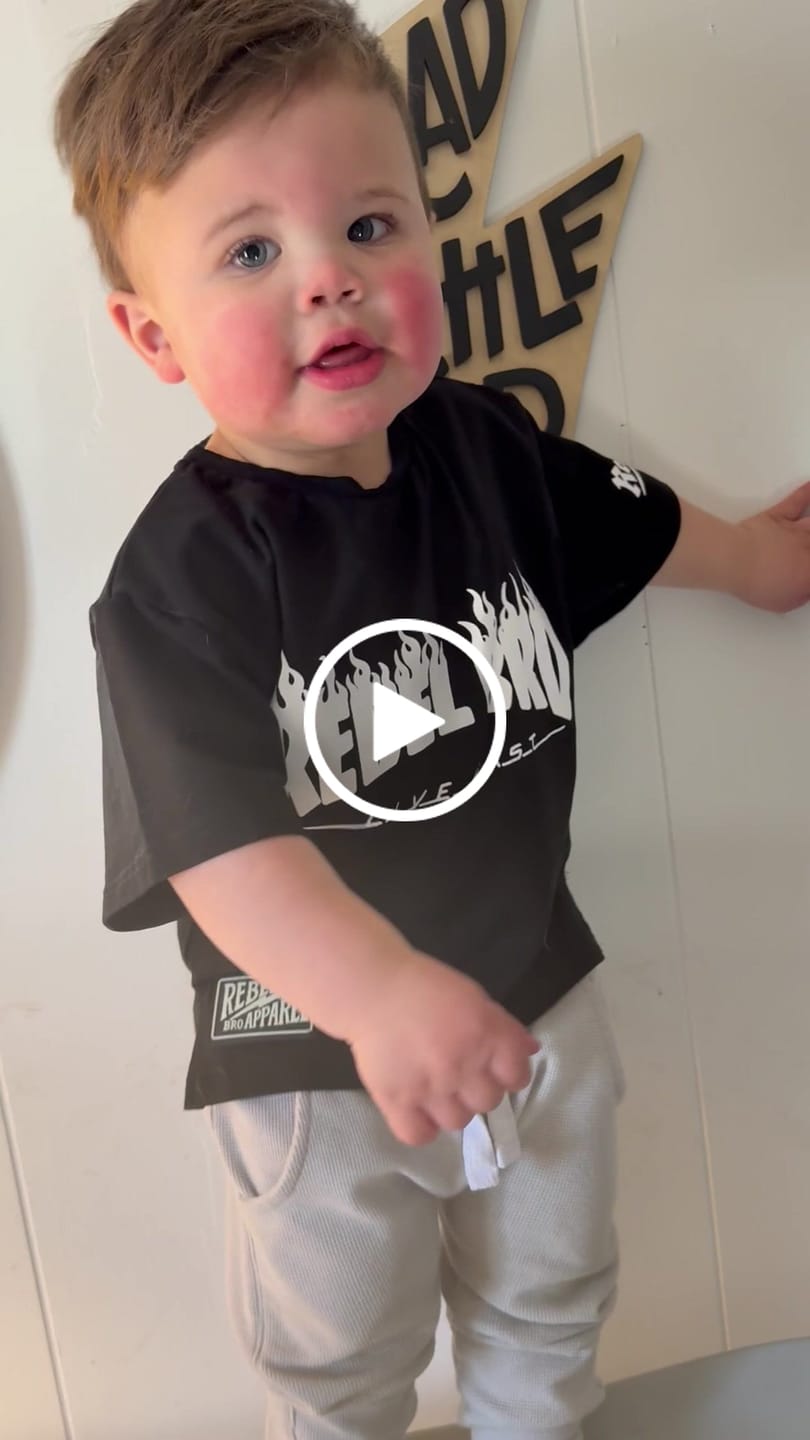 Customer video review of Short Sleeve Tee in Rebel Bro x Live Fast Flames
