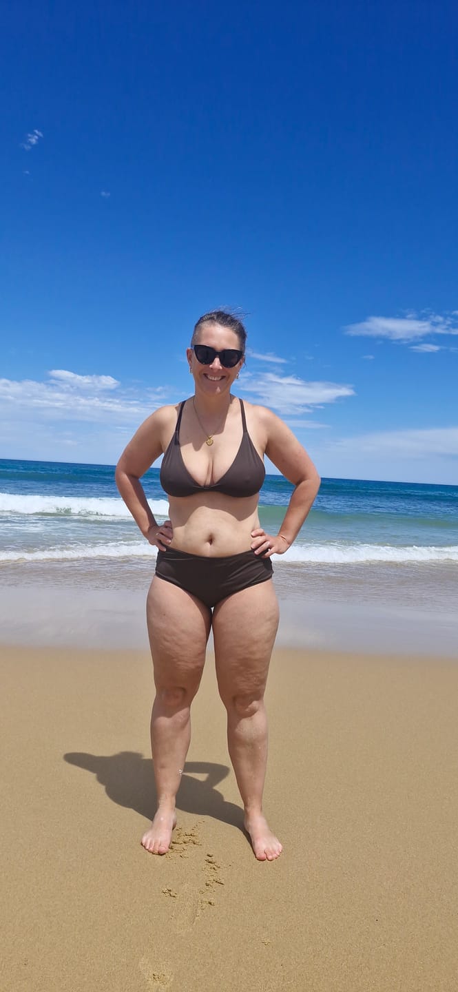Customer photo review of 'Uplift' Plunging Bikini Top