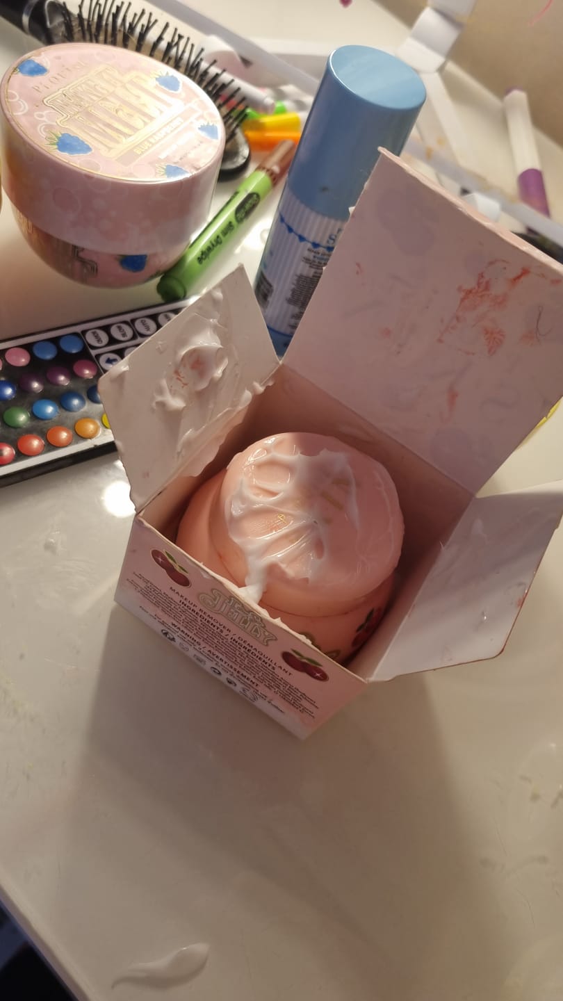 Customer photo review of P. Louise I'm So Jelly Makeup Remover