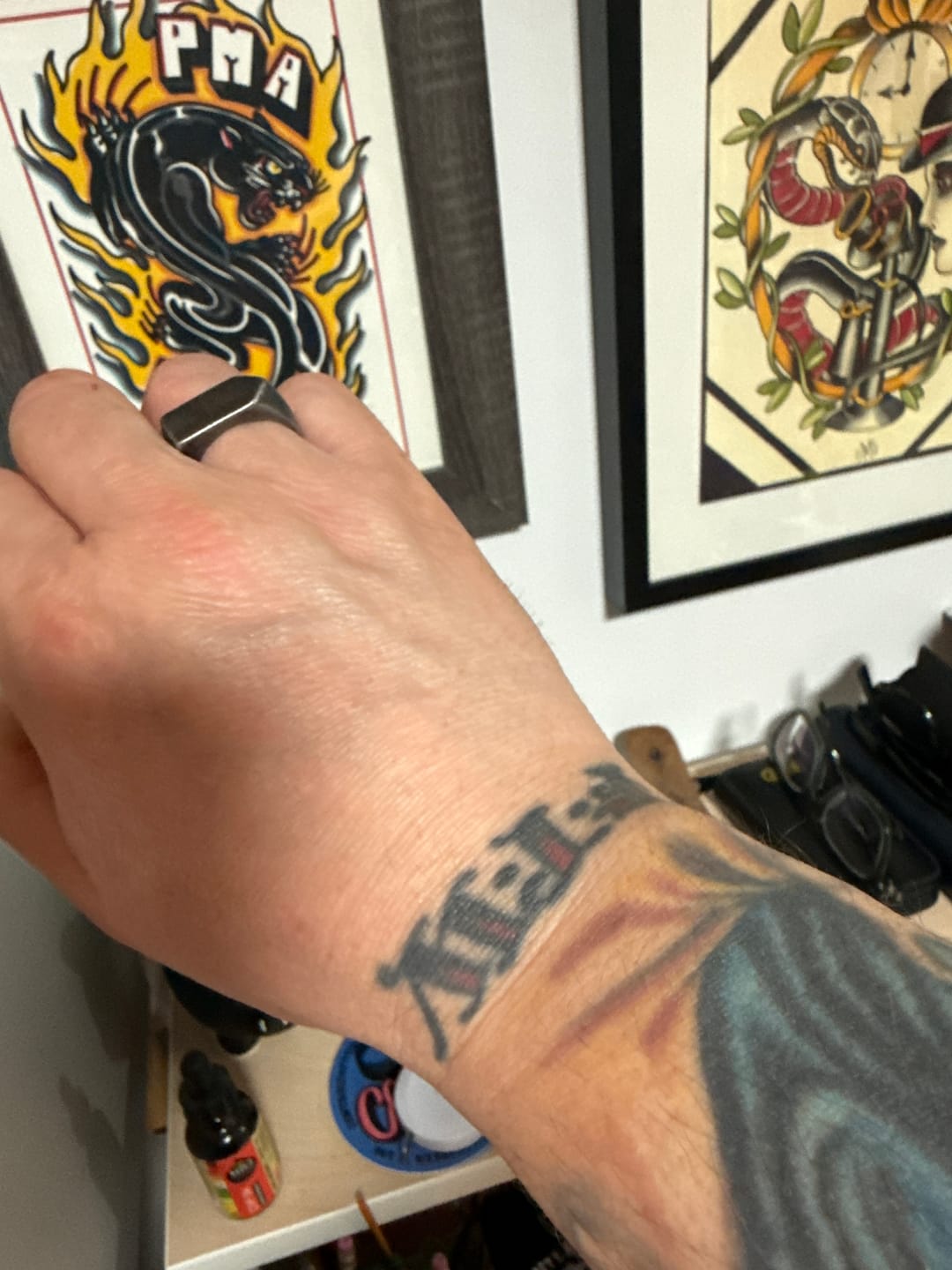Customer photo review of ARROW. - GRAY