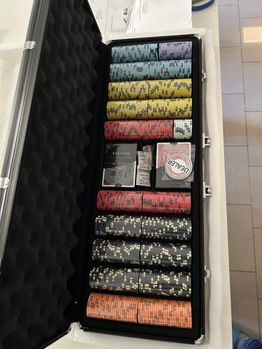 Customer photo review of Poker Case Aluminium Black 500