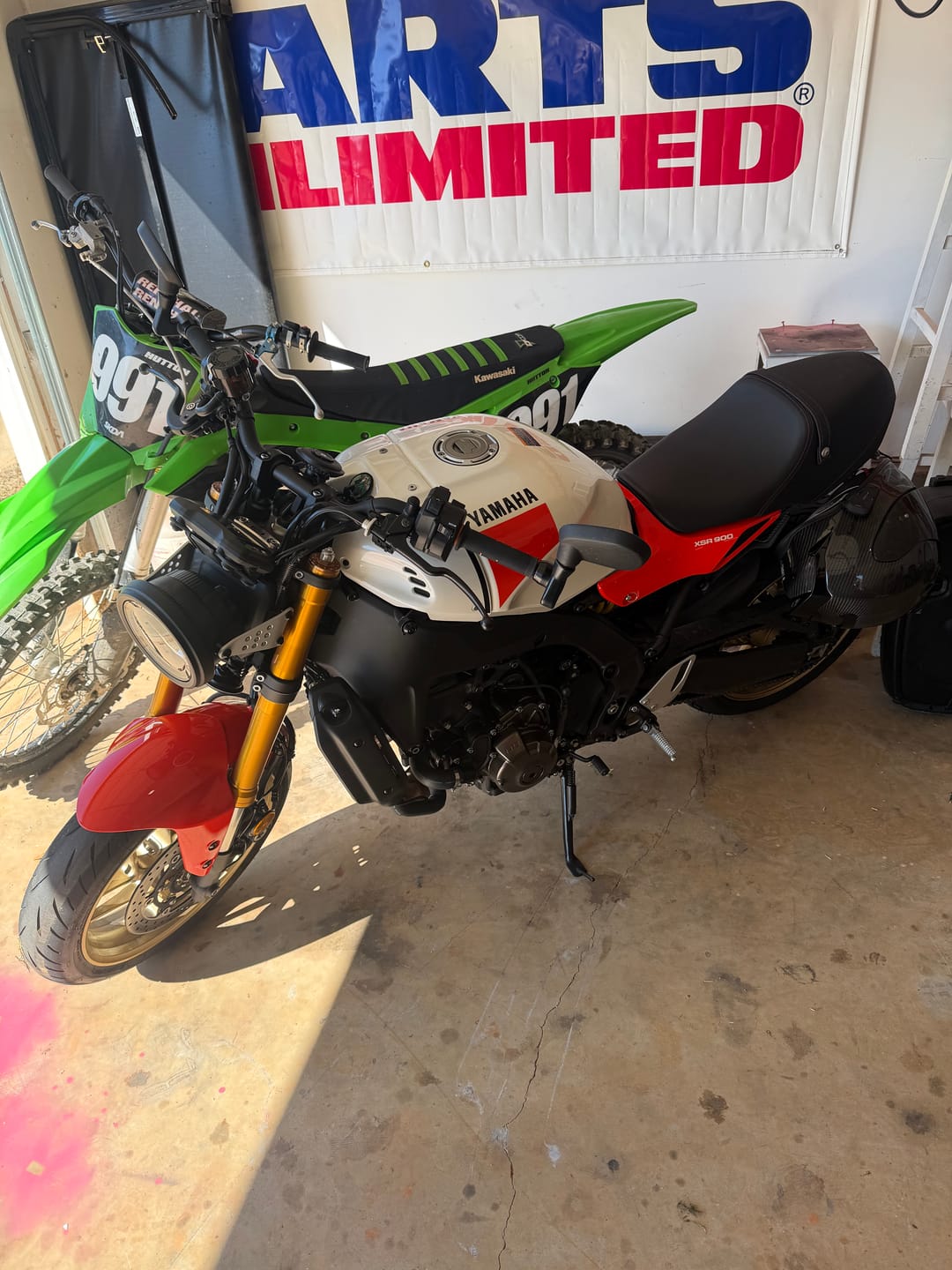 Customer photo review of XSR900 Helmet Hook (lock) 2022-2026