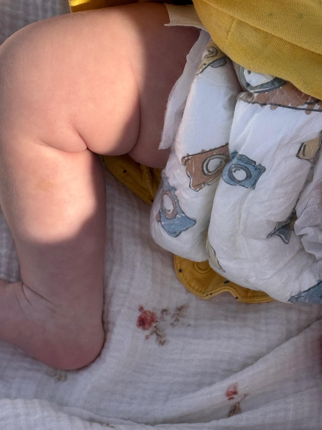 Customer photo review of PREMIUM GENIUS BABY DIAPERS