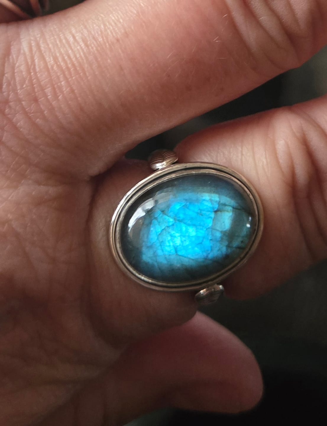 Customer photo review of Labradorite Leaf Ring Sterling Silver