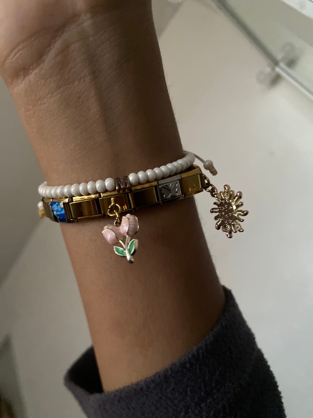 Customer photo review of Charm Tulipanes rosas