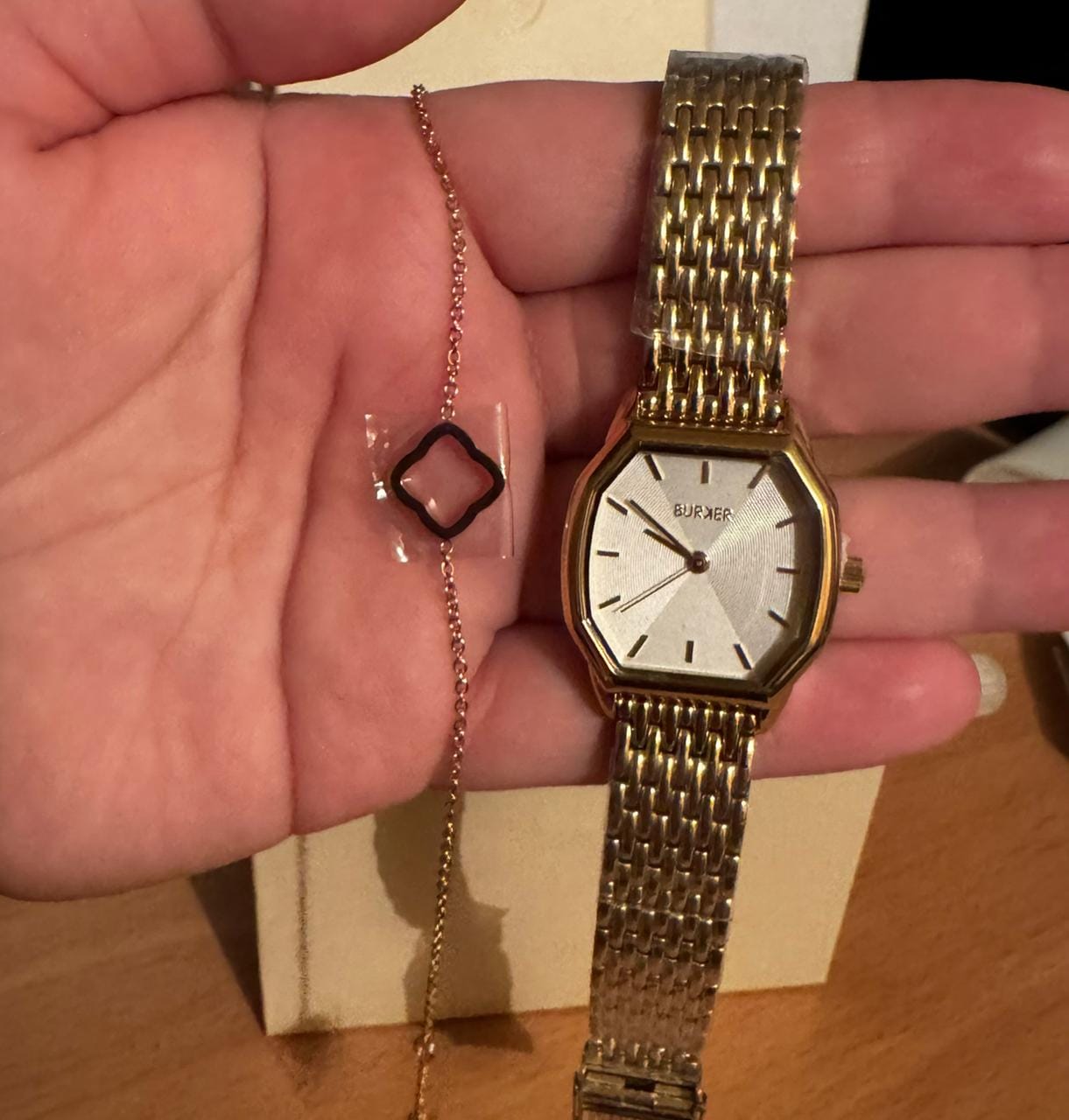 Customer photo review of Julia Gold White