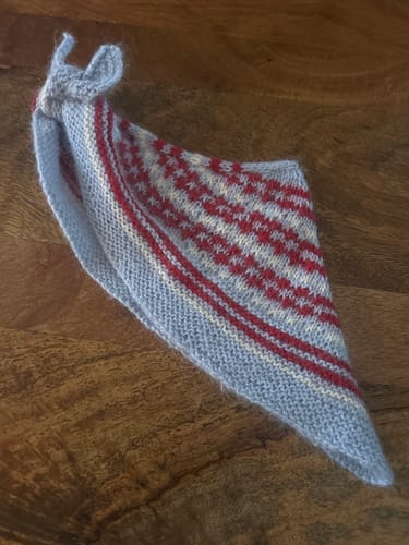 Customer photo review of Isla Shawl - Patron PDF en Français