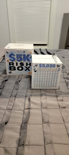 Customer photo review of ICY white| $5K Ri$h Box (6x6 covered edition)