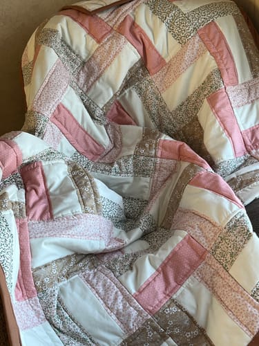 Customer photo review of Picket Fences  Pre-Cut Ready-To-Sew Quilt Kit