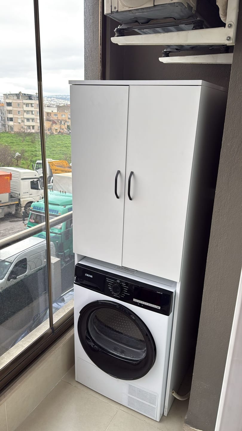 Customer photo review of Rani KD110 Çamaşır Makinesi Dolabı 2 Kapaklı 2 Raflı Banyo Dolabı Beyaz