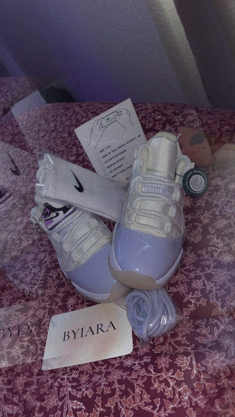 Customer photo review of Air Jordan 11 Low Pure Violet