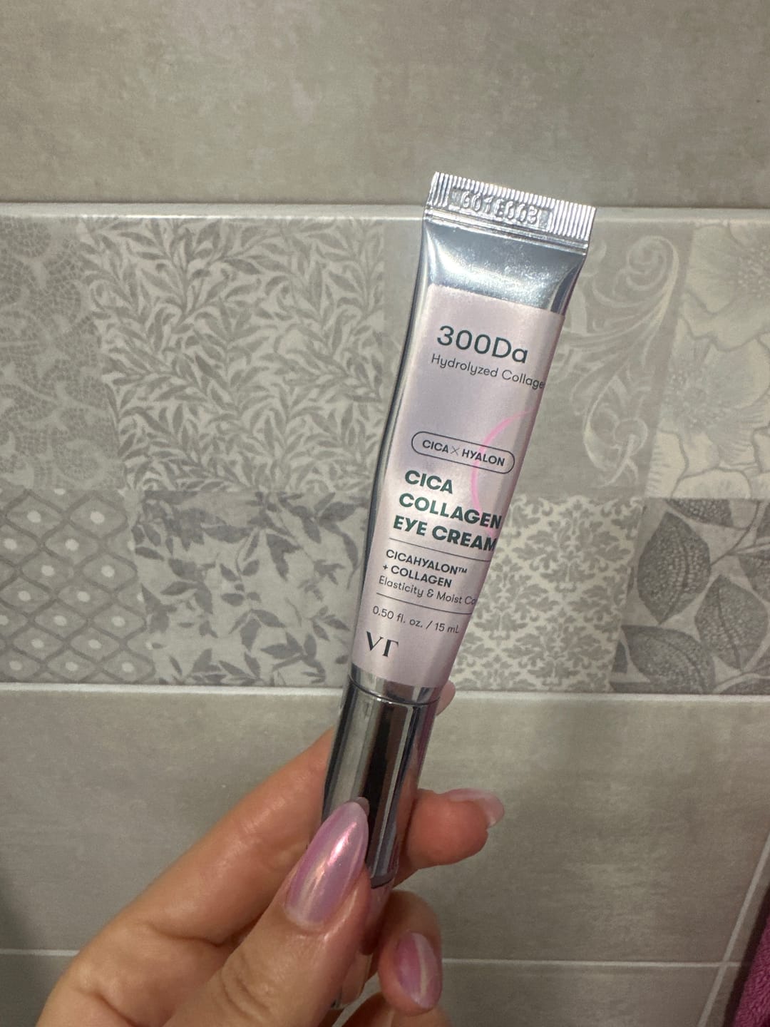 Customer photo review of Masāžas krēms acu zonai ar kolagēnu VT Cosmetics Cica Collagen Eye Cream