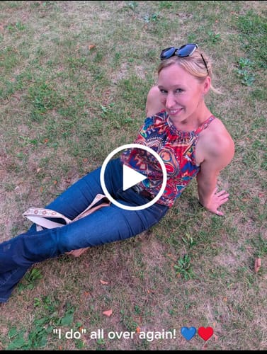 Customer video review of Digital Lyric Art