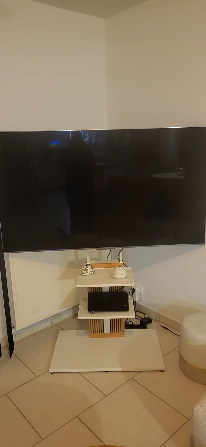 Customer photo review of Zen FT88 TV Stand
