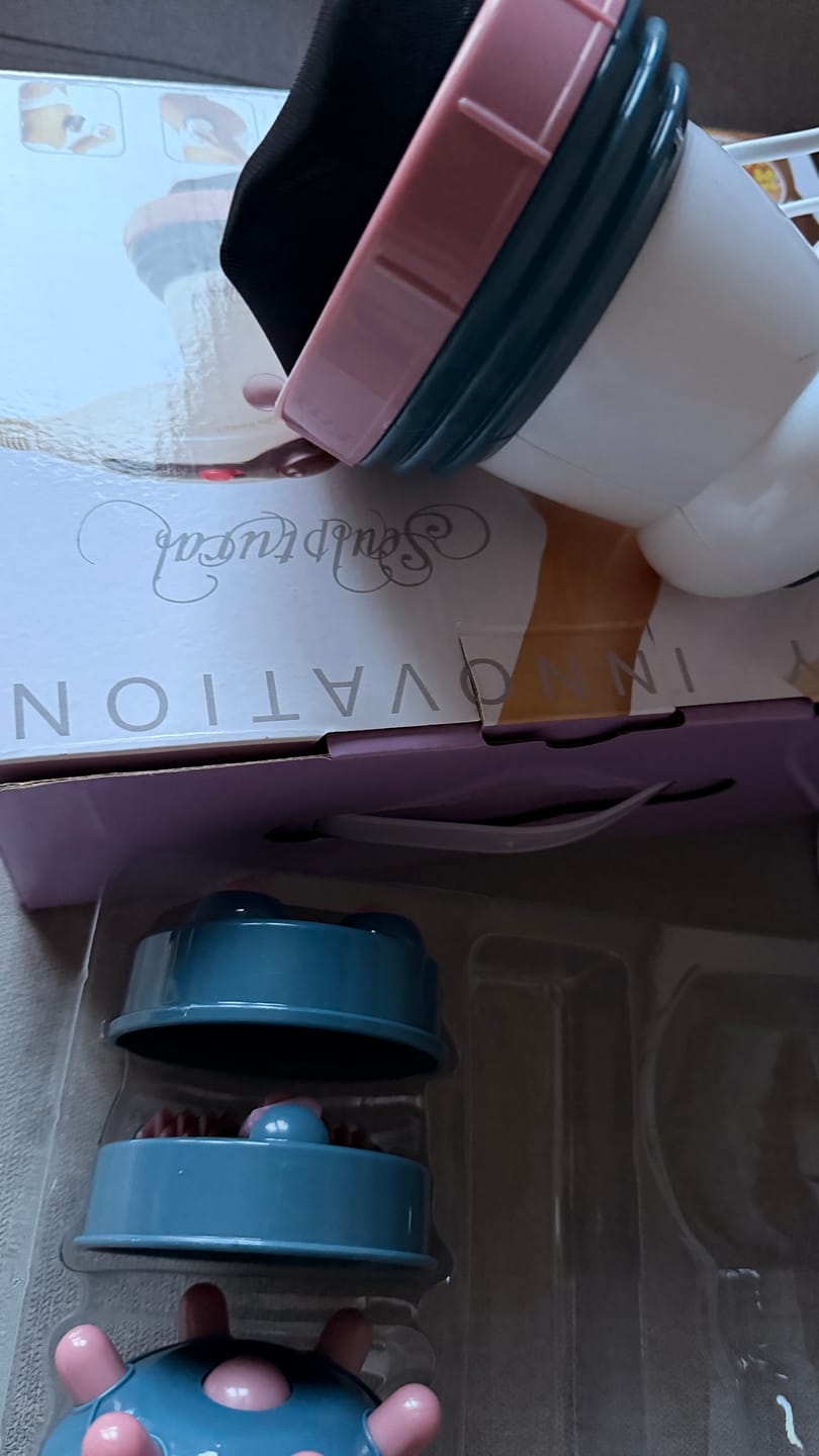 Customer photo review of Masajeador anticelulítico Cellu Clear Pro