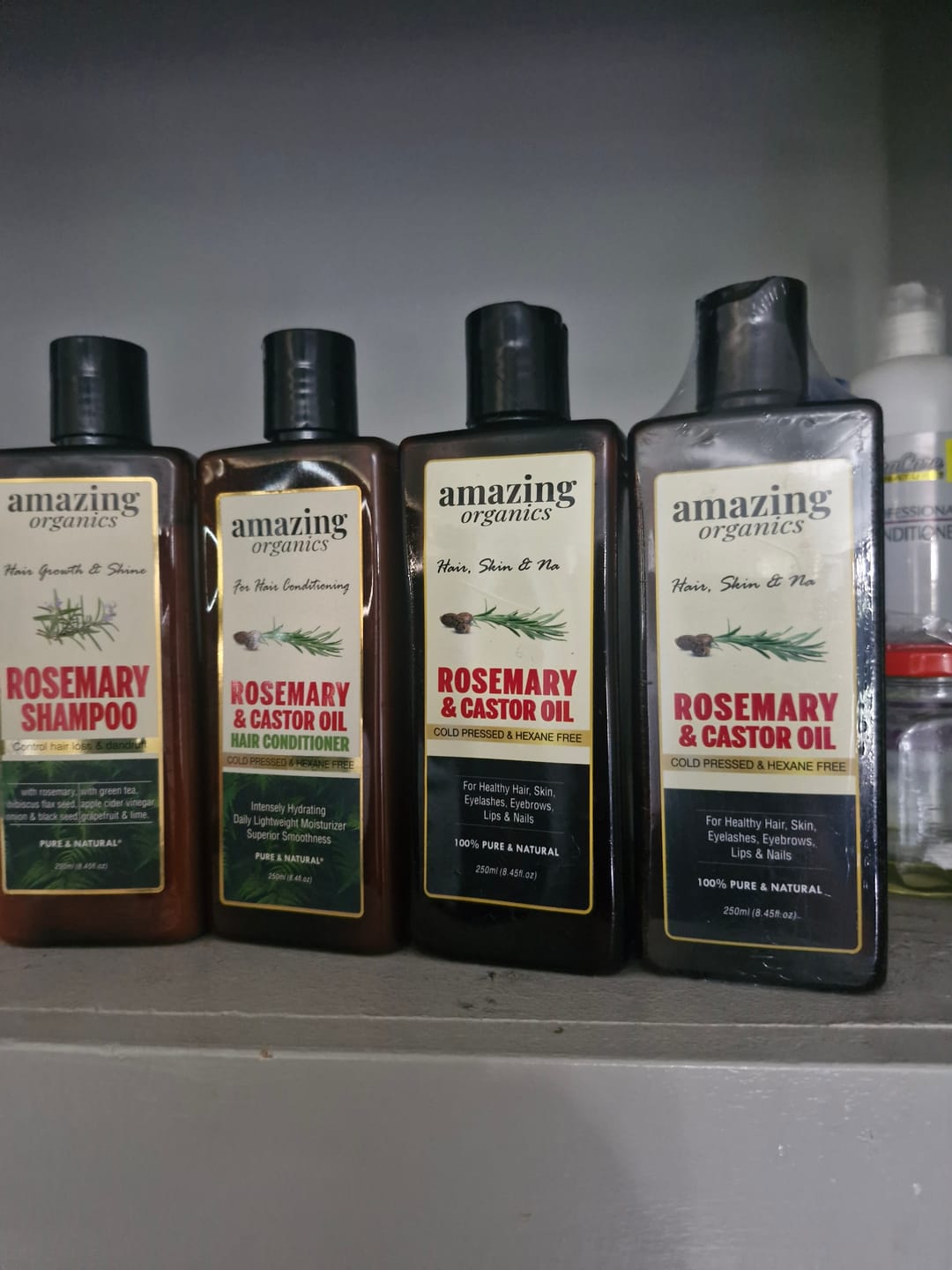 Customer photo review of Rosemary & Castor Oil Hair Conditioner