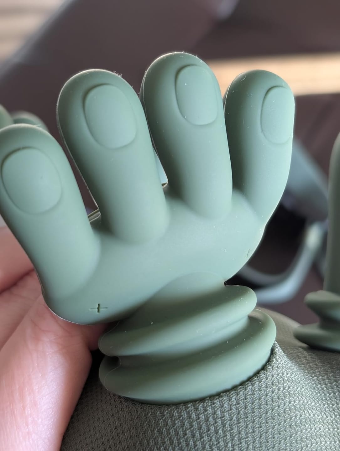 Customer photo review of Saludea Real Hands Massager