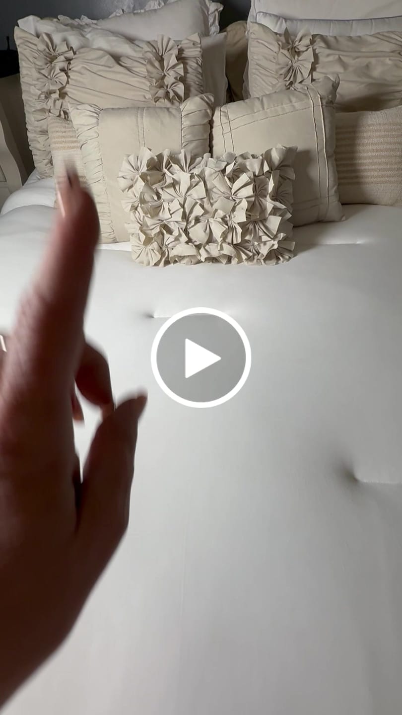 Customer video review of Mellow Cloud Cooling Pillowcase