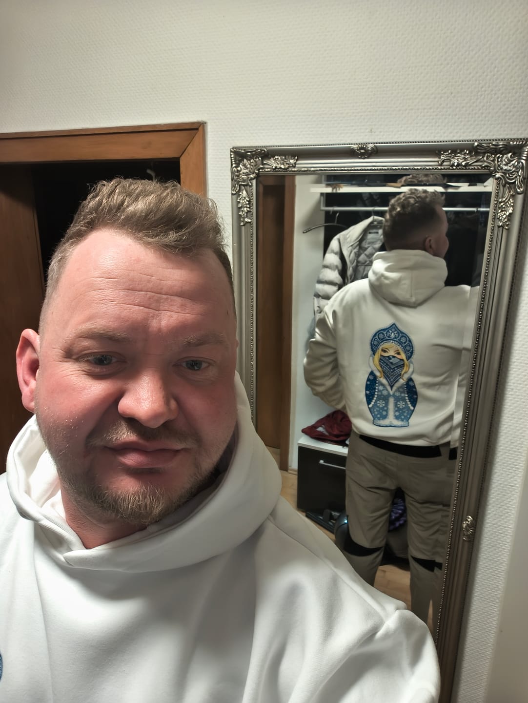 Customer photo review of Snegurochka Herren Extra-Oversized Hoodie weiß by SAEBIS® LIMITED EDITION