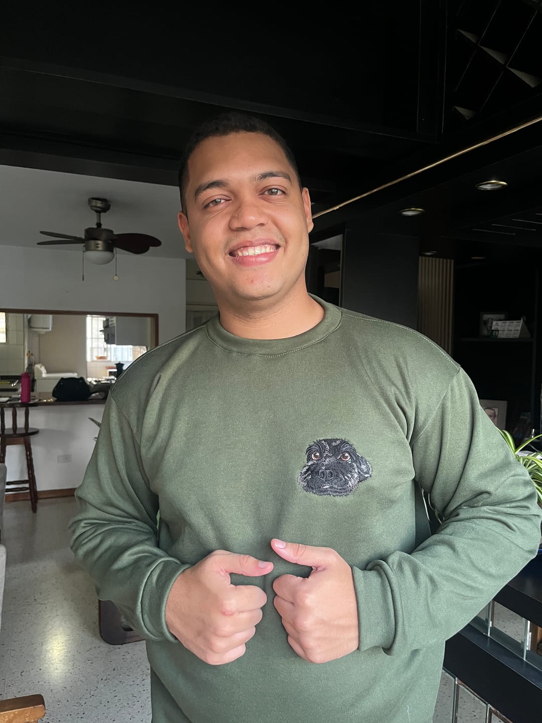 Customer photo review of Suéter Personalizado