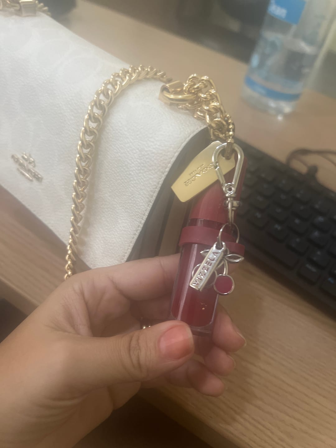Customer photo review of Cherry Gloss - Vizzela