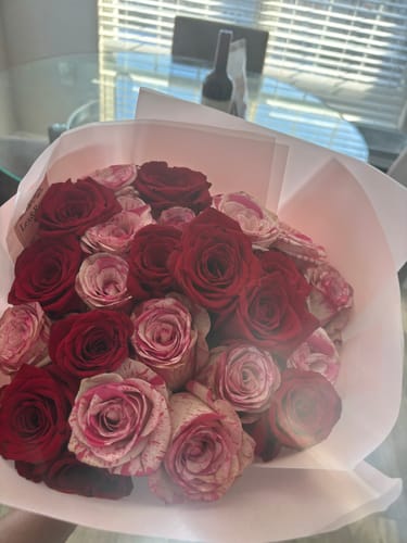 Customer photo review of Red & Pink Rose Bouquet - Valentines