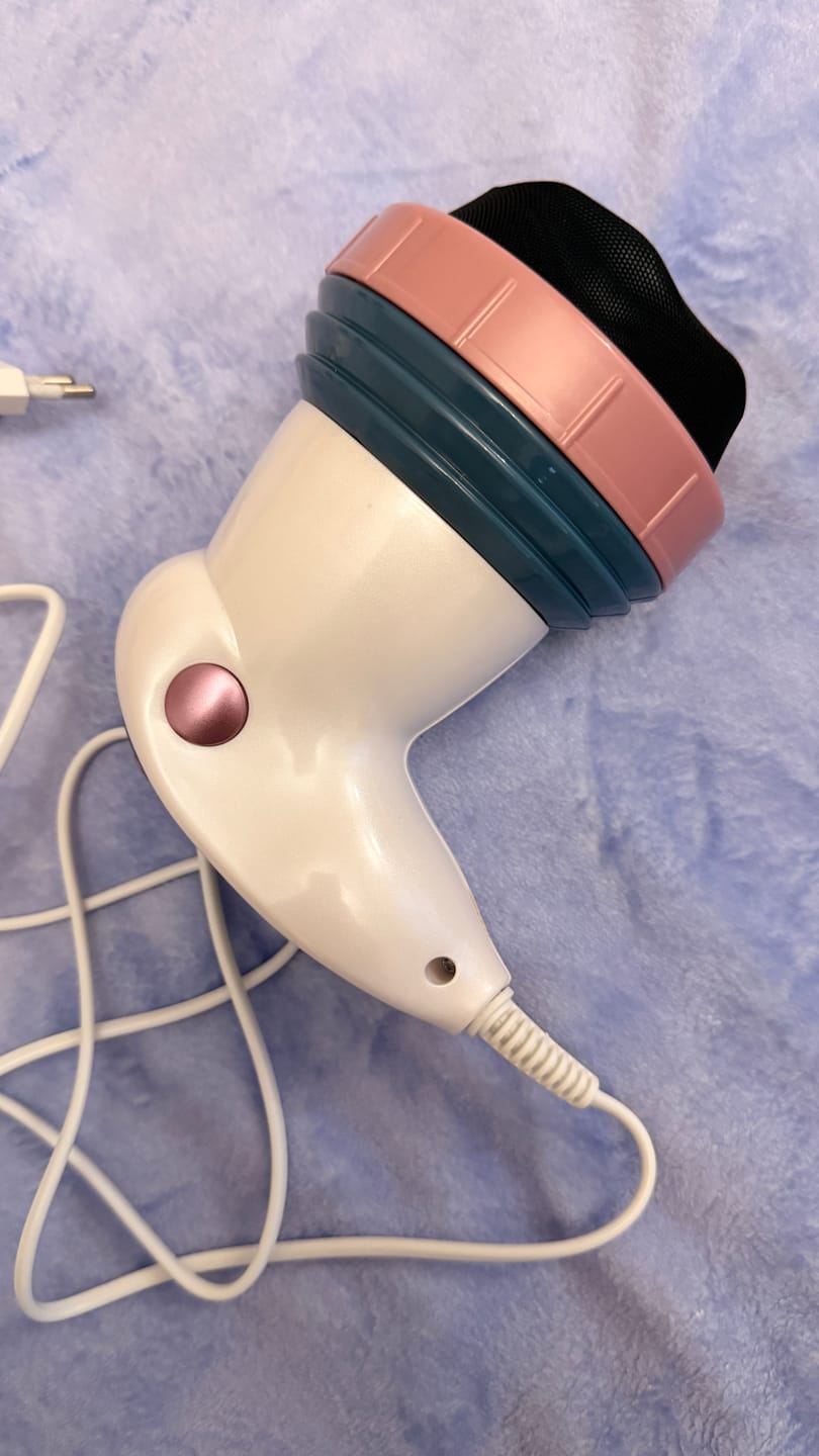 Customer photo review of Masajeador anticelulítico Cellu Clear Pro