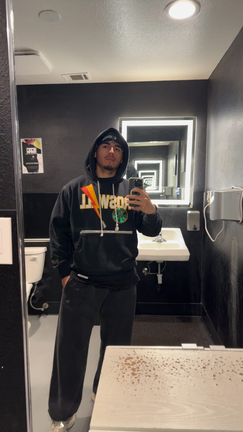 Customer photo review of 2069 - Elevated Essentials - Baggy Joggers