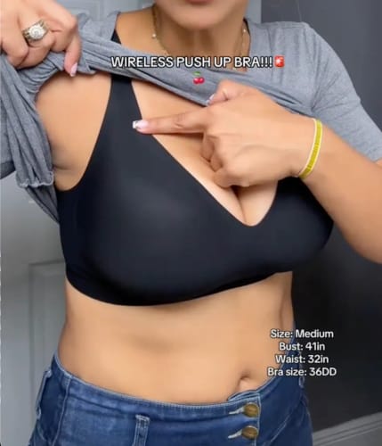 Customer photo review of Seamless Deep-V Push-Up Wireless Bra 2.0