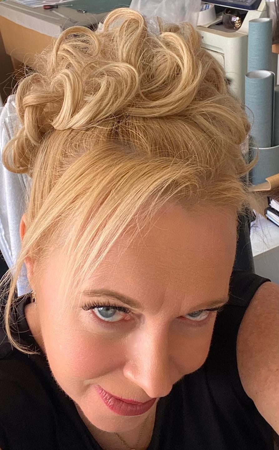 Customer photo review of Stranded Curly Hair Messy Bun Scrunchie - Colour #27/613 Daffodil Dreams