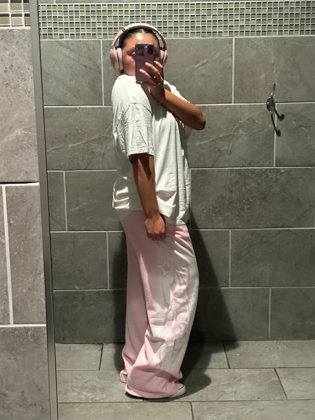 Customer photo review of W281 Flashback Joggers