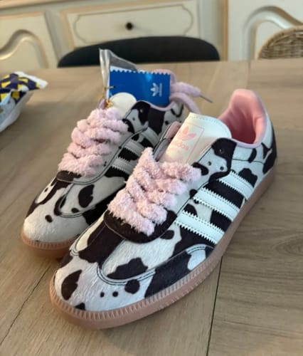 Customer photo review of Plüsh Laces