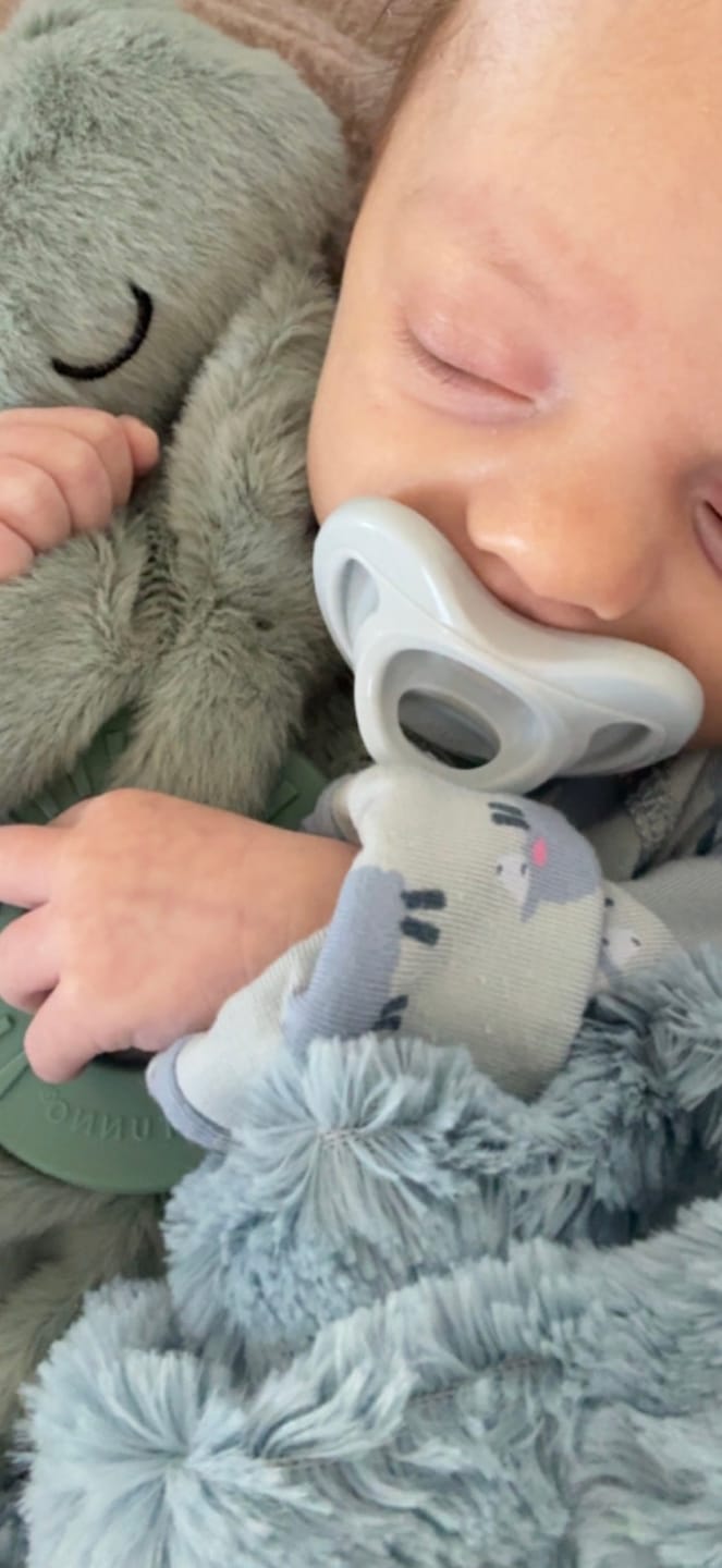 Customer photo review of Teether Buddy Freddie the Frog