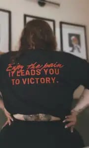 Customer photo review of "Enjoy The Pain" Oversize T-shirt