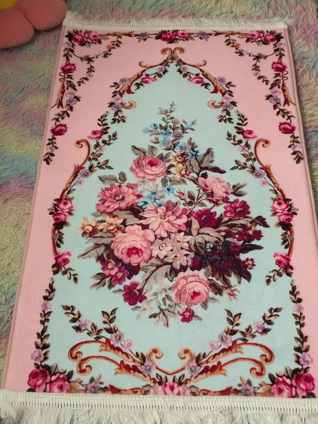 Customer photo review of Rosy Rehma Padded Prayer Mat