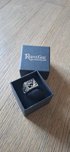 Customer photo review of Rustic Anchor Ring