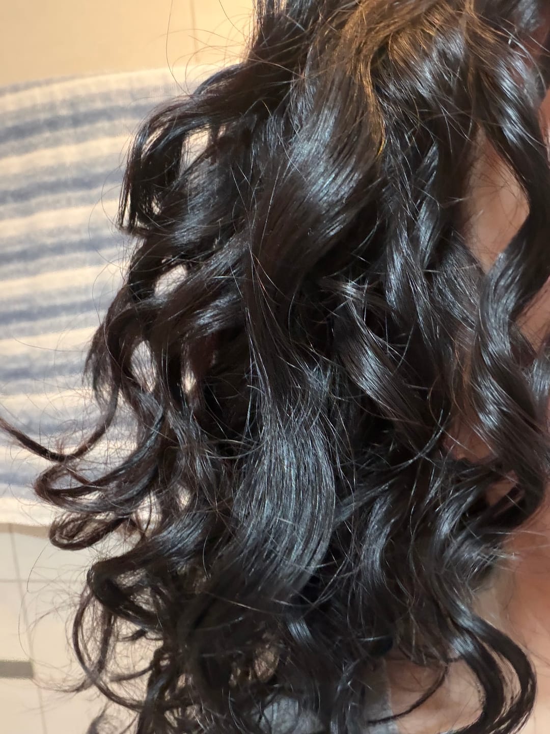 Customer photo review of 15% Ylang-Ylang-Glow Haarseife (Beruhigend & Tiefenpflegend)