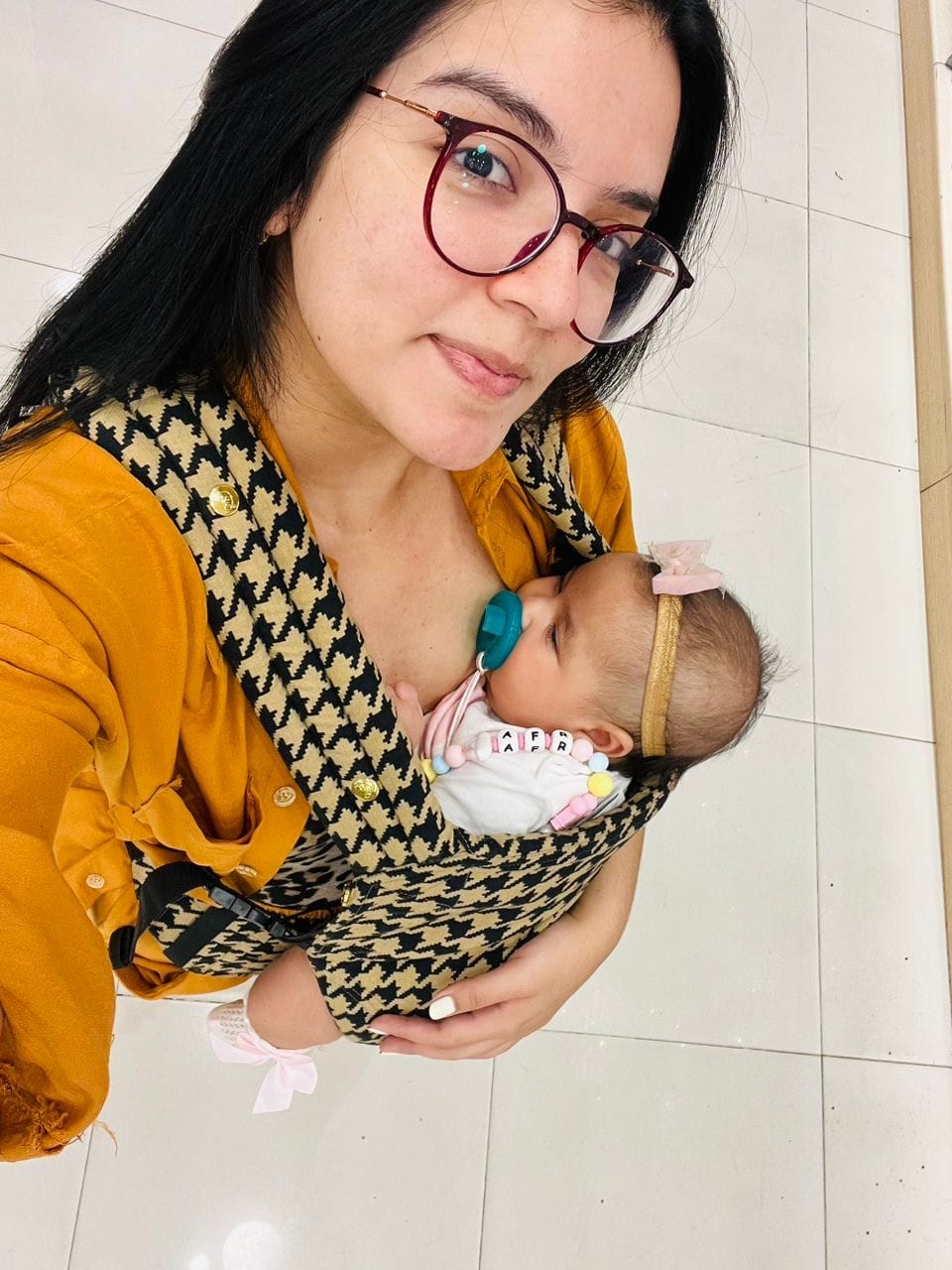Customer photo review of Portabebé Luum Camel