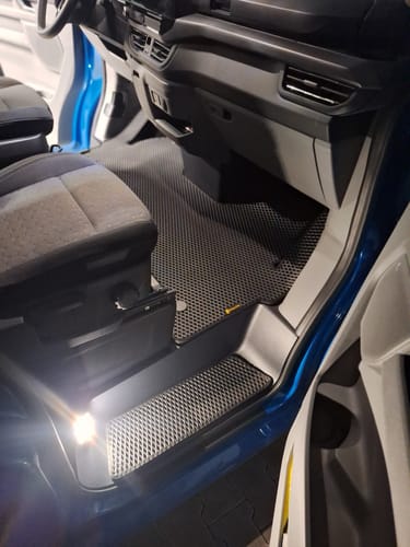 Customer photo review of Fußmatten für Van - Komplettset