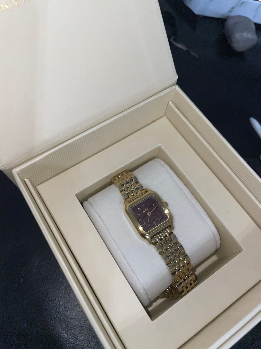 Customer photo review of Macy Petite Gold Burgundy