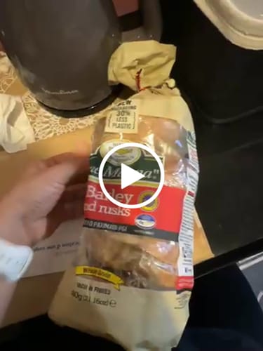 Customer video review of Cretan dakos PGI - 600g