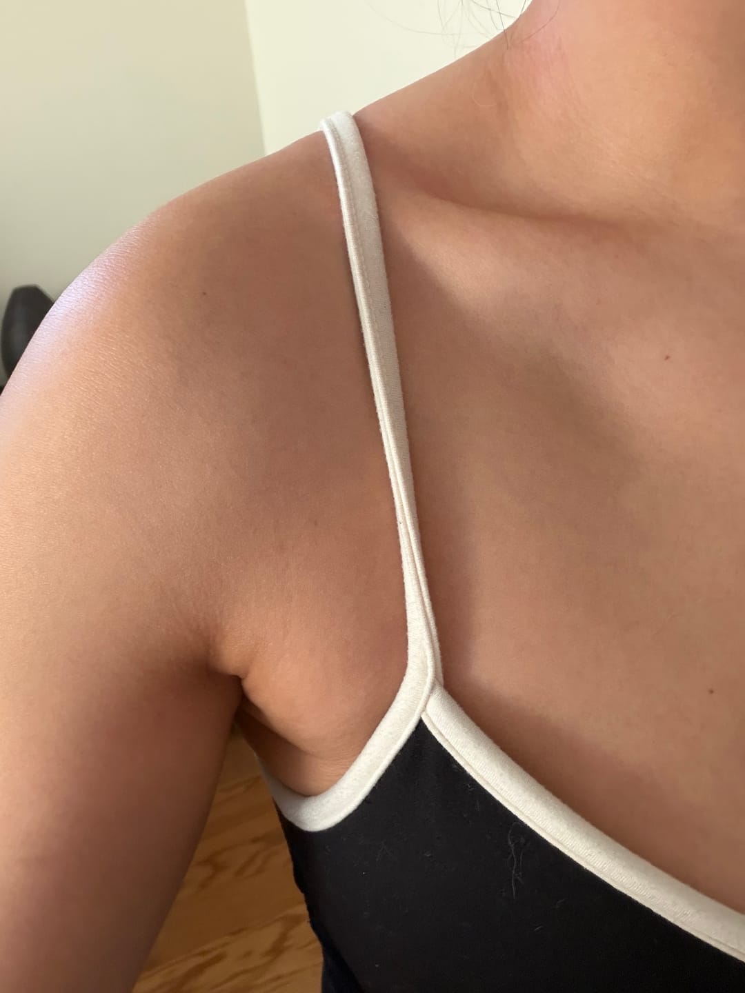 Customer photo review of The Ballet Tank / Black-Cream