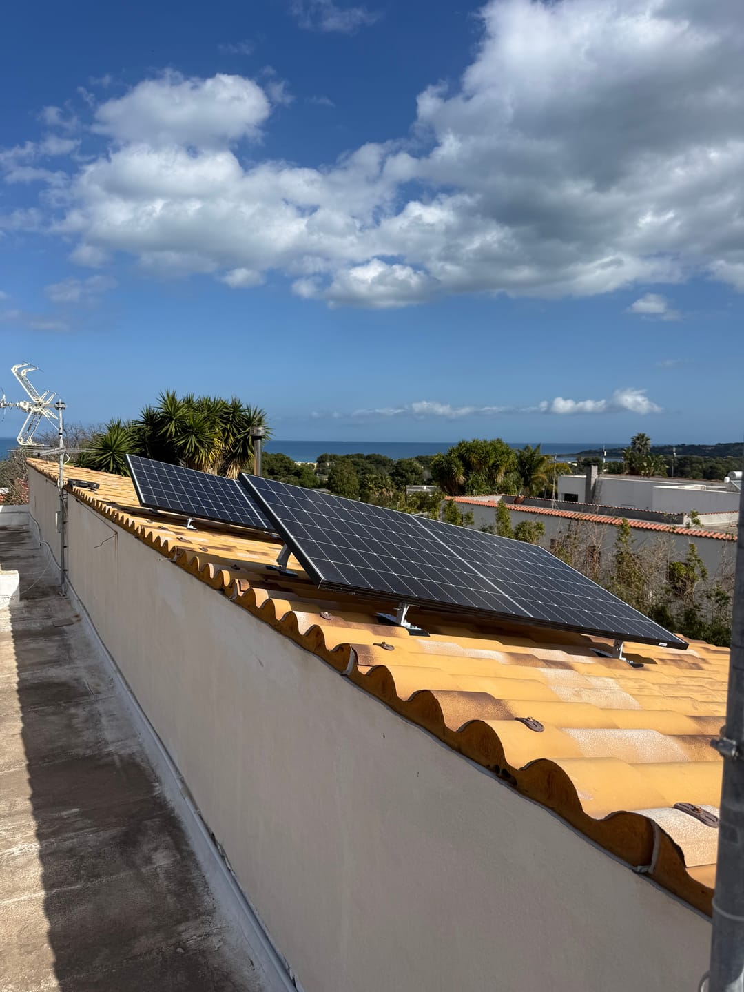 Customer photo review of Pannello fotovoltaico DMEGC DM500M10RT-60HBW-V - Monocristallino 500W