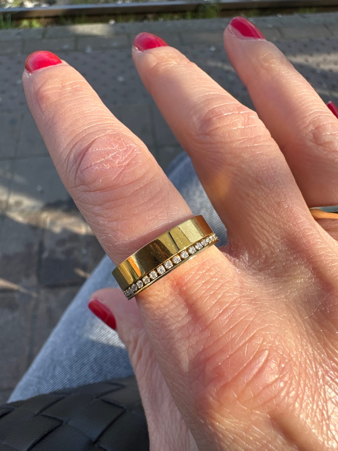 Customer photo review of ROVE.